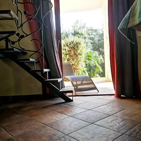 Holiday home Coloratissima Simius